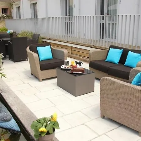 Hotel De La Plage 3*