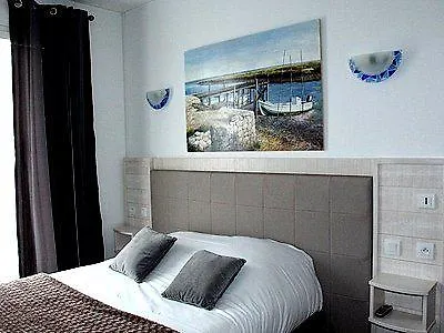 De La Plage Hotel 3*