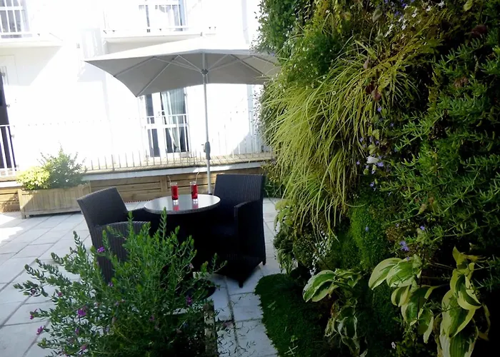 Hotel De La Plage 3*