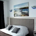 De La Hotel 3*