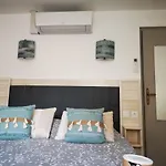 De La Hotel
